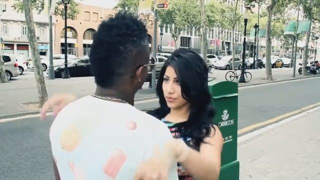 Linda y to / Pero el Bajo a Boca (Bachata) Video Oficial смотреть онлайн
