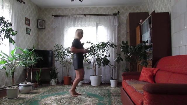 MVI 1821 Моя утренняя разминка с песней Не ломай черёмуху смотреть онлайн