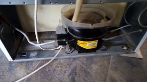 Холодильник Indesit SB16740, включается и сразу выключается. Диагностика.