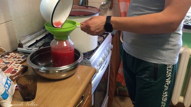 Заготовку томатный сок на зиму. Deaf смотреть онлайн