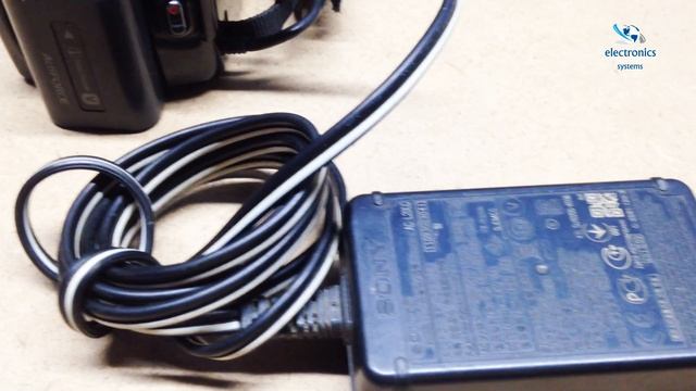 Sony Handycam HDR XR260E And AC L200C Charger смотреть онлайн