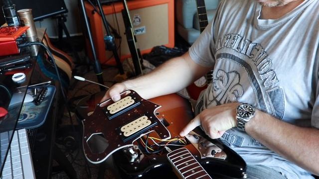 Секреты гитары Курта Кобейна. Fender Jaguar Kurt Cobain. смотреть онлайн