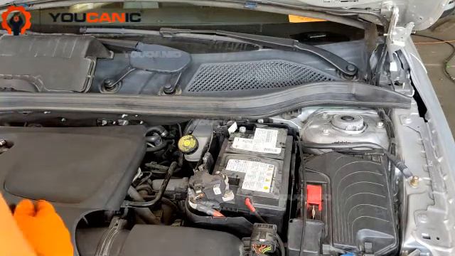 2014-2020 Mercedes-Benz GLA-Class Battery Replacement Guide DIY смотреть онлайн