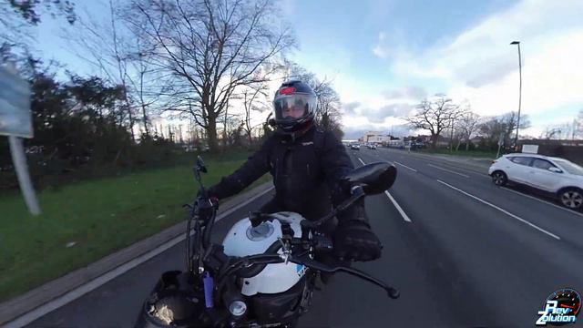 YAMAHA XSR 700 - Initial Review- Part 1 смотреть онлайн