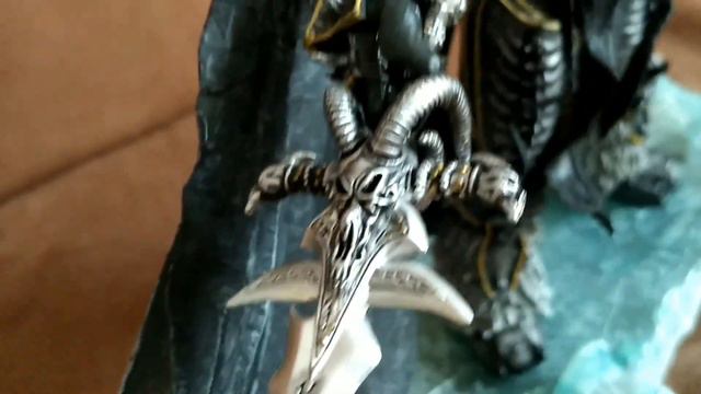 WARCRAFT: "Arthas Menethil, der Lichkönig" Figur (DC Unlimited 2010) смотреть онлайн