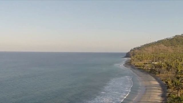 Пляж Сенгиги на острове Ломбок - Индонезия. Island Lombok - Beach Senggigi