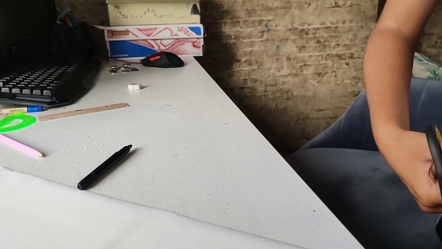 Как правильно наклеить шкурку на трюковой самокат? смотреть онлайн