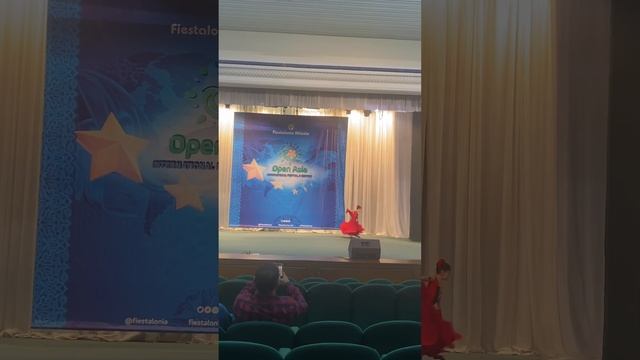 Морозова Мария 10 лет «Панадерос» из балета «Раймонда» Музыка: А. Глазунов Постановка: Ю. Вяхиревой смотреть онлайн