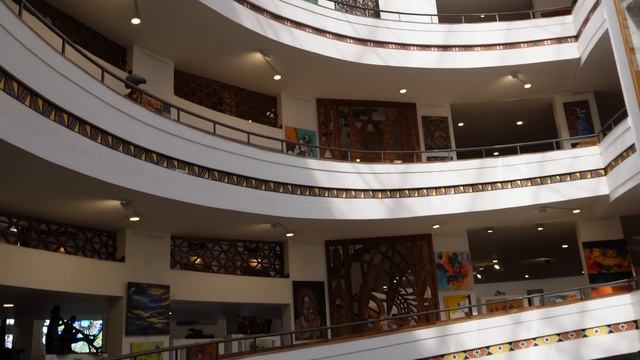 Russian girls' first impressions of East Africa | Arusha, Tanzania смотреть онлайн