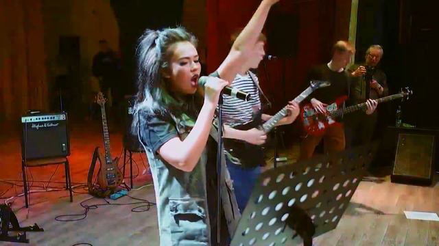 Pretty Reckless - My medicine (Cover Version) смотреть онлайн