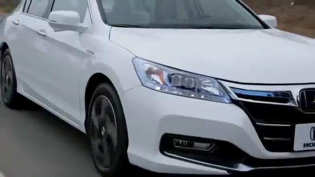 2014 Honda Accord Plug-In Hybrid Sedan смотреть онлайн