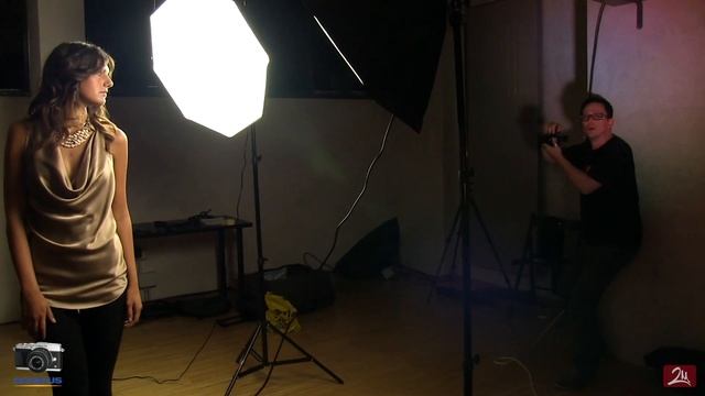 Olympus PEN E-P5 - Tutorial 2/10 - Studio Session смотреть онлайн