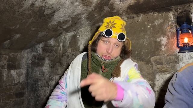 СКОЛЬКО ЗАРАБАТЫВАЕТ КАНАЛ СУПЕР СУС ??