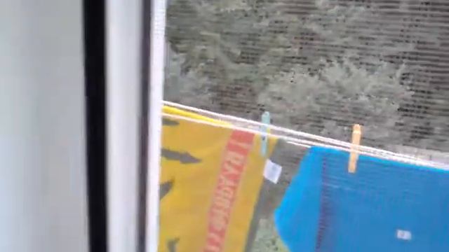 Куда нужно повесить ваши вещи после стирки что-бы они сушилися. смотреть онлайн