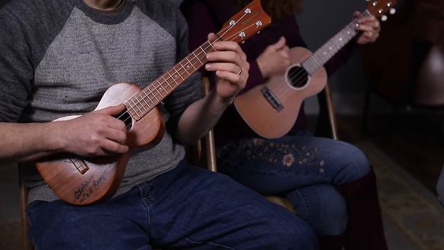 Track 36: Moonlight Bay (Ukulele Tunes, Tips & Jamming) смотреть онлайн