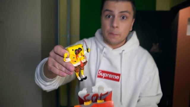 НИКОГДА НЕ ОТКРЫВАЙ HAPPY MEAL ГУБКА БОБ в 3:00 *он пришел* смотреть онлайн