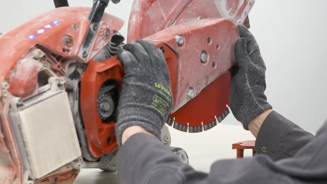 Hilti | Jak wymienić pokrywę w przecinarce spalinowej DSH 700-X ? смотреть онлайн