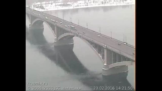 зажим автобуса красноярск смотреть онлайн
