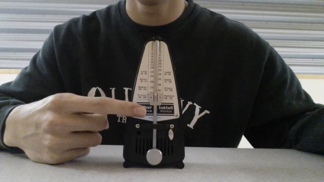 Mechanical Metronomes смотреть онлайн