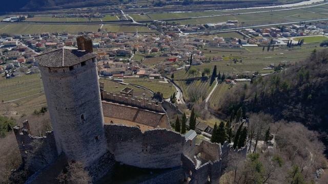 Castello di Avio - drone footage смотреть онлайн