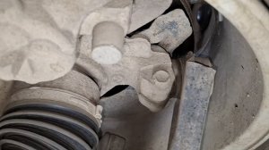 Проверка передней подвески на предмет стуков Мазда 3