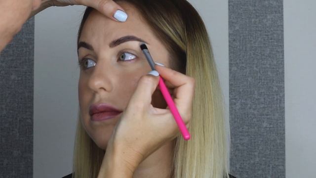 ЯРКИЙ ВЕЧЕРНИЙ МАКИЯЖ. Уроки макияжа. смотреть онлайн