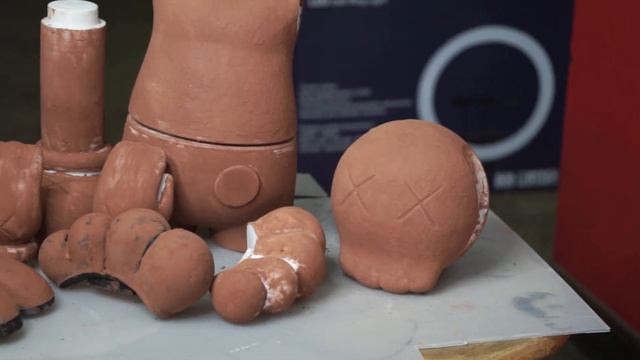 3D printed Kaws / Bearbrick figures смотреть онлайн
