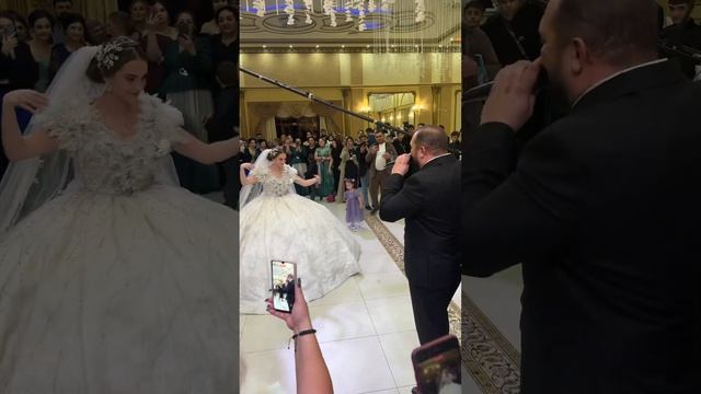 Танец невесты, Слава Крым Исполняет , Цыганская свадьба смотреть онлайн