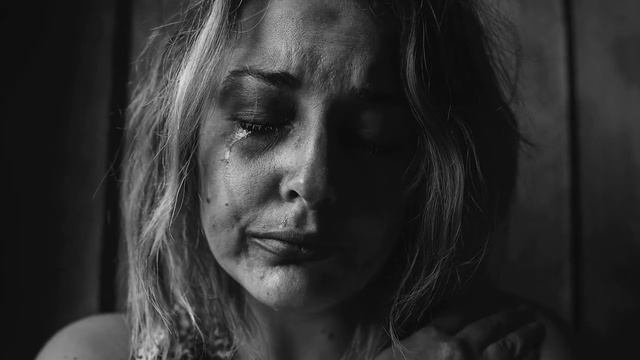 К чему снится ПЛАКАТЬ - видеть плач во сне - Толкование Снов - сонник