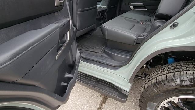 2023 TOYOTA SEQUOIA HYBRID TRD OFF ROAD смотреть онлайн