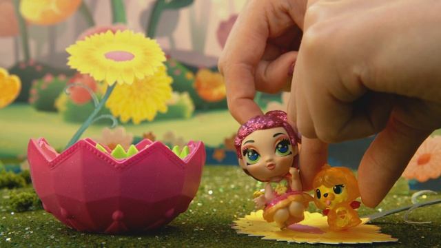Hatchimals Pixies | Toy Play: Flower Power! смотреть онлайн