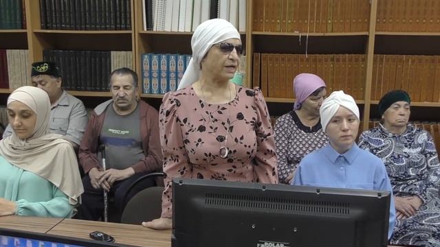 Гости из Набережных Челнов... смотреть онлайн