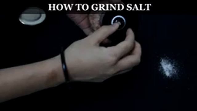 Royal Kitchen Products - How to Use The Grinder смотреть онлайн