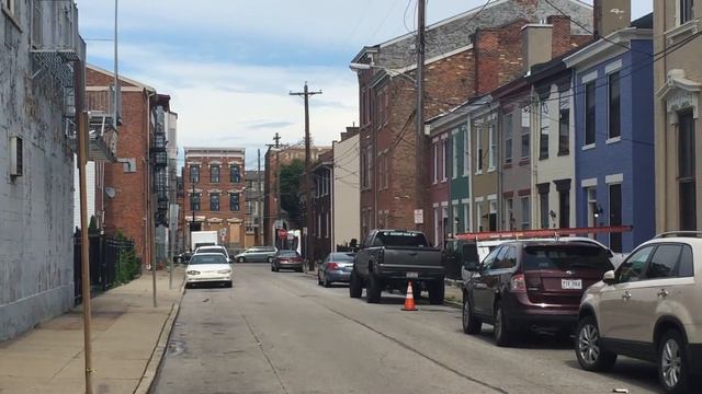 Cincinnati Streetcar View on Magnolia St OTR смотреть онлайн