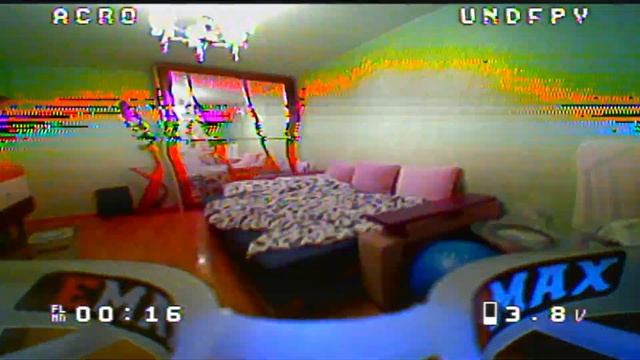 Самый живучий TinyWhoop для дома! Построй сам и летай! смотреть онлайн