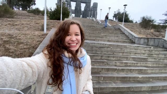 Знакомьтесь, Тбилиси: что происходит с Грузинским Стоунхенджем? смотреть онлайн