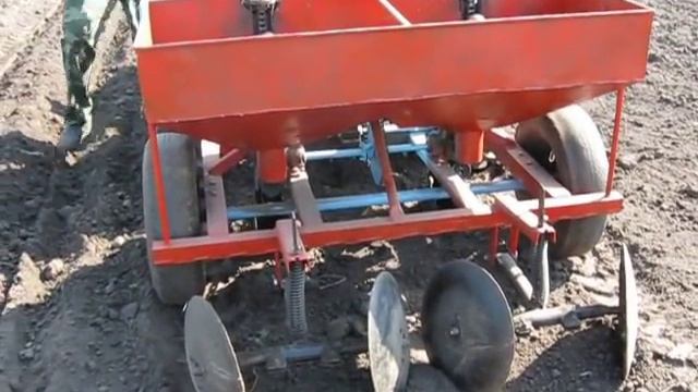 самодельная картофелесажалка смотреть онлайн