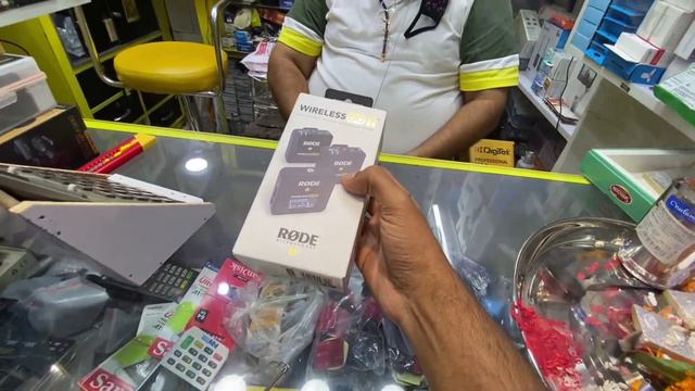 Road Wireless Go 2 Mic || ₹30000 ka Mic Liya Vlog Ke liye || Kaisa hai ? || Kucha Chowdhary Market смотреть онлайн