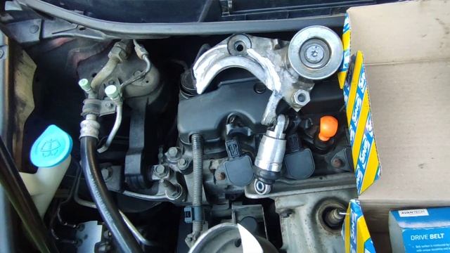 Honda civic 4d сломался болт натяжителя. LYNXauto PT-3016Натяжитель поликл. ремня с роликом смотреть онлайн