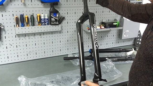 Карбоновая вилка Wren для Гравел Байка и перевёртыш для MTB смотреть онлайн