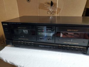 Двойная кассетная дека Aiwa AD-WX333 Z Stereoкассетная дека -произведена в Сингапуре-1989-год