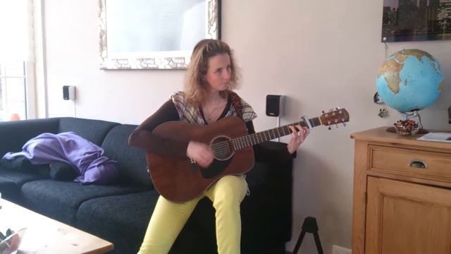 Mijn eerste goed herkenbare klanken! Fender CD60 смотреть онлайн