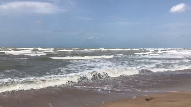 Дикий пляж в Нардаране. смотреть онлайн