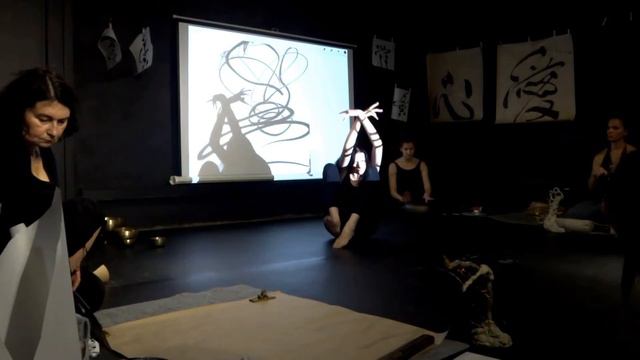 Иероглиф - хеппенинг в галерее Glubina, 30 сентября 2022