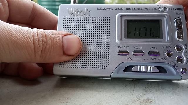 Приём коротких волн на карманный приёмник Vitek-VT-3588. смотреть онлайн