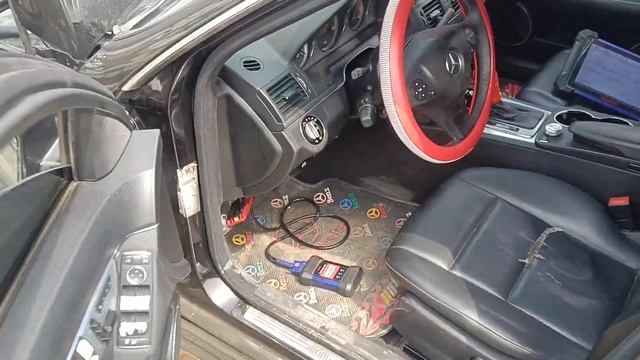 mb c300 engine fan running without control reset with im608 смотреть онлайн
