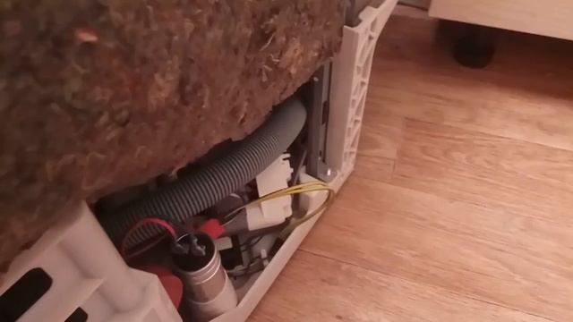 Помпа посудомойки Electrolux ESF 43010 смотреть онлайн