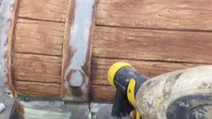 Как покрасить бетон «под дерево 2»