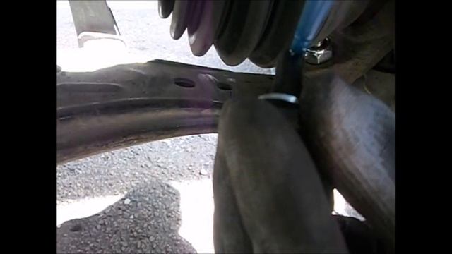 changer une rotule de suspension sur Audi A3 1.9 TDI смотреть онлайн