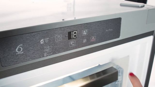 Whirlpool UW8F2CXBN fryseskab смотреть онлайн